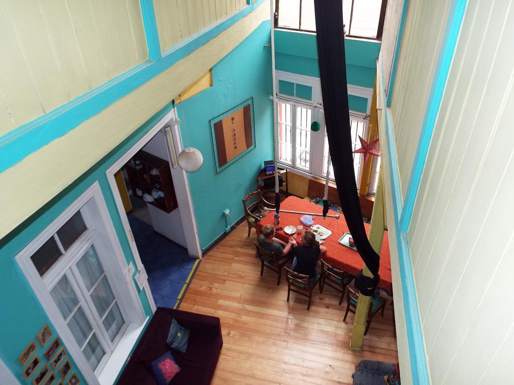 Hostal Casa Verde Limon บัลปาราอีโซ ภายนอก รูปภาพ