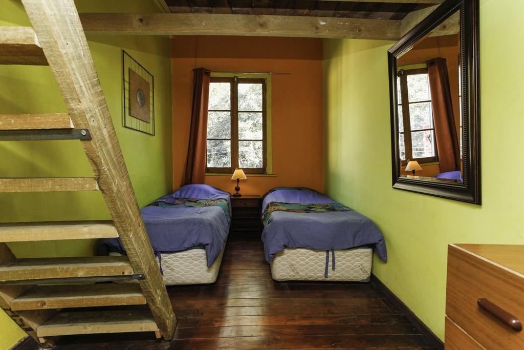 Hostal Casa Verde Limon บัลปาราอีโซ ภายนอก รูปภาพ