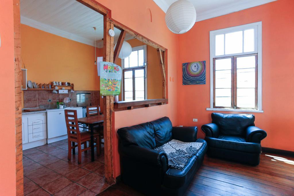 Hostal Casa Verde Limon บัลปาราอีโซ ภายนอก รูปภาพ