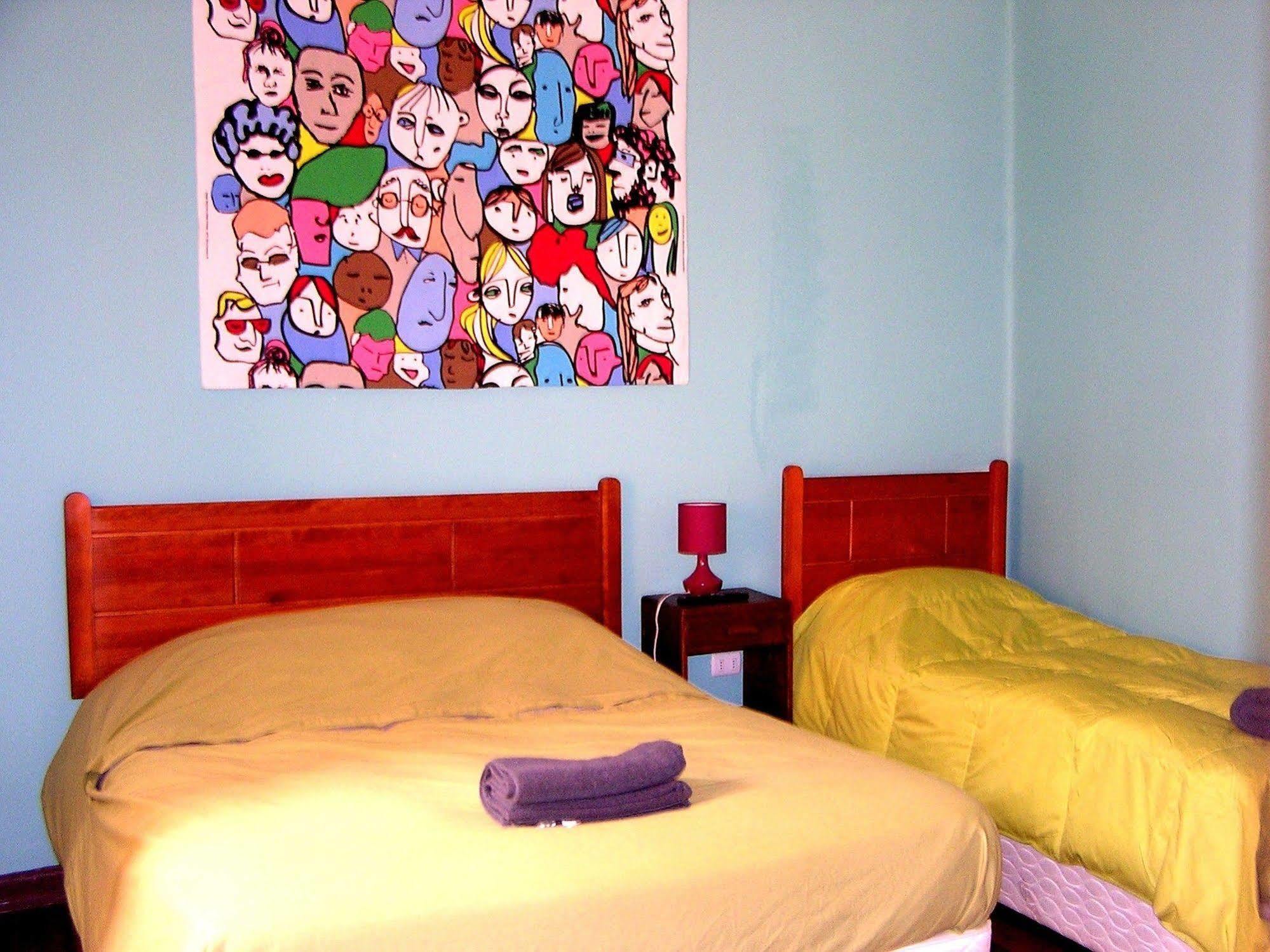Hostal Casa Verde Limon บัลปาราอีโซ ภายนอก รูปภาพ