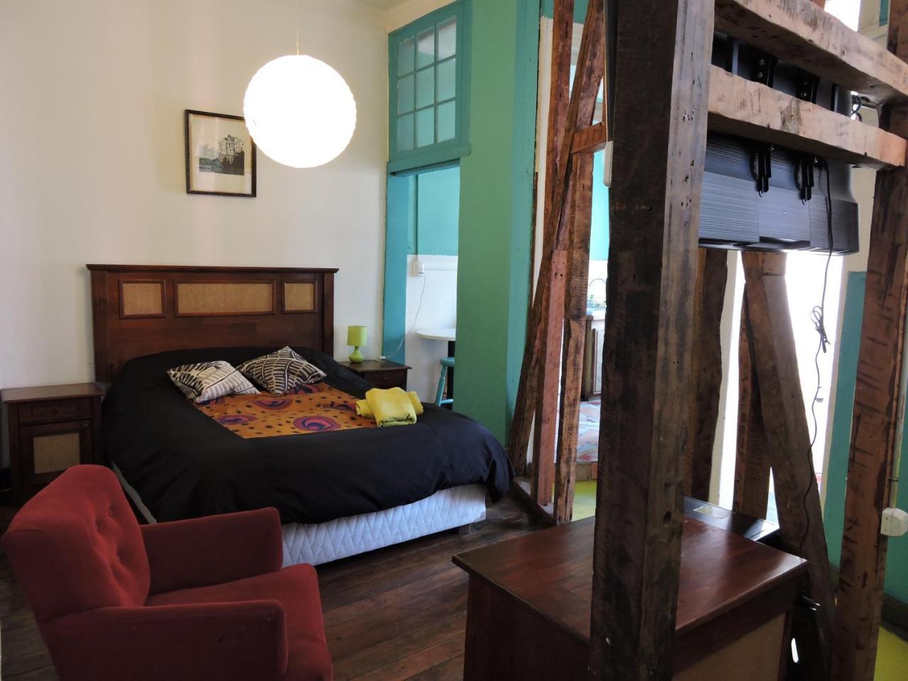 Hostal Casa Verde Limon บัลปาราอีโซ ภายนอก รูปภาพ
